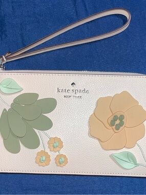 kate spade Lucy Floral Wristlet